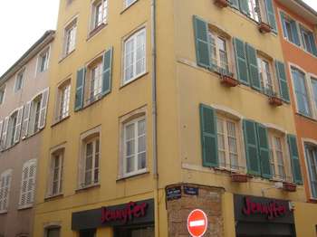 Location Appartement 4 piècesVarennes-lès-Mâcon
