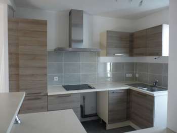 Location Appartement 5 piècesVarennes-lès-Mâcon
