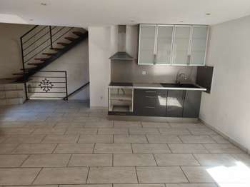 Location Appartement 3 piècesVias