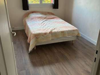 Location Appartement T1Villeneuve-Saint-Germain
