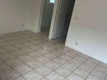 Location Appartement 2 piècesVilleneuve-sur-Yonne