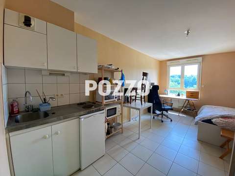 Location Studio 1 pièce Vire-Normandie 14