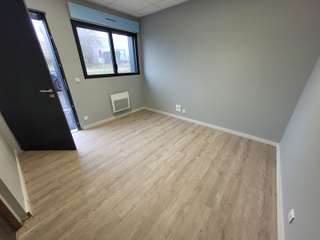 Bureaux et commerces 2 pièces