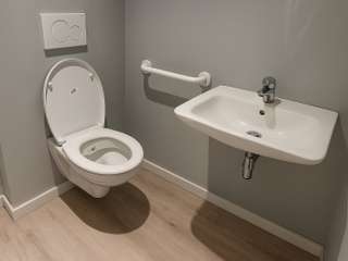 Bureaux et commerces 2 pièces