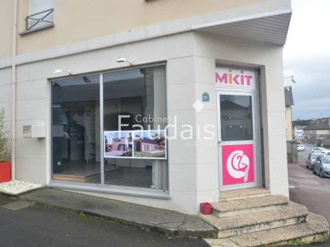 Bureaux et commerces Agneaux 50