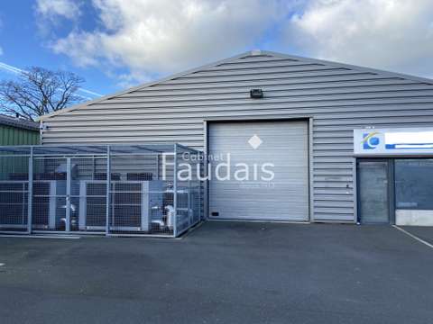 Bureaux et commerces Agneaux 50