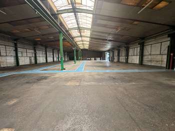 Location Bureaux et commerces 1600 m&sup2;Agneaux