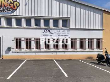 Bureaux et commerces Agneaux 50