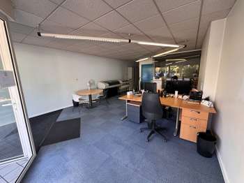 Bureaux et commerces 3 pièces