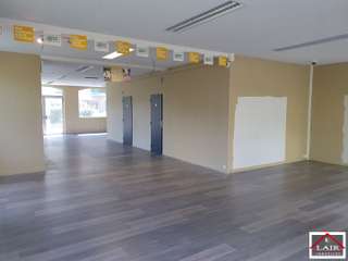 Bureaux et commerces 3 pièces