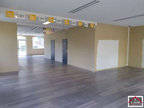 Bureaux et commerces 3 pièces