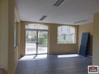 Bureaux et commerces 3 pièces