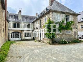 Bureaux et commerces 8 pièces