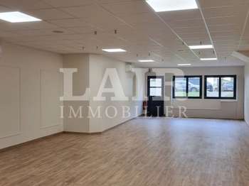 Bureaux et commerces 3 pièces