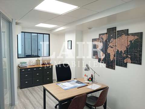 Bureaux et commerces 6 pièces