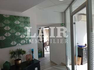 Bureaux et commerces 6 pièces