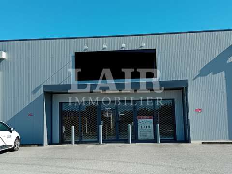 Bureaux et commerces 4 pièces