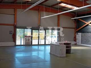 Bureaux et commerces 4 pièces