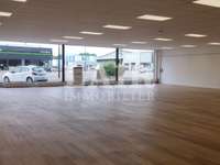 Bureaux et commerces 2 pièces