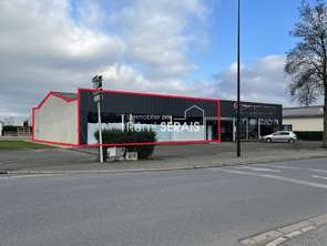 Location Bureaux et commerces 400 m&sup2;Alençon