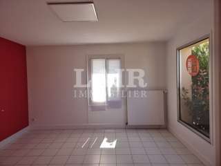 Bureaux et commerces 9 pièces