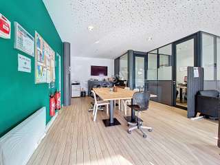 Bureaux et commerces 2 pièces