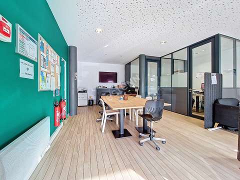 Bureaux et commerces 2 pièces