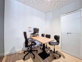 Bureaux et commerces 2 pièces