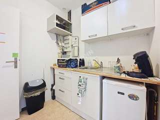 Bureaux et commerces 2 pièces