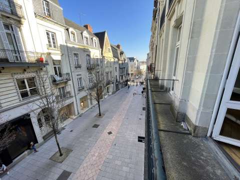 Bureaux et commerces 5 pièces Angers Saint-Serge 49