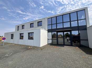 Location Bureaux et commerces 130 m&sup2;Angles