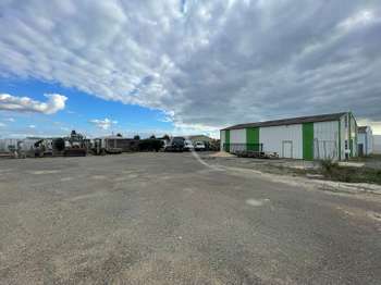 Location Bureaux et commerces 150 m&sup2;Angles