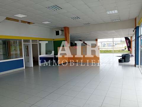 Bureaux et commerces 3 pièces