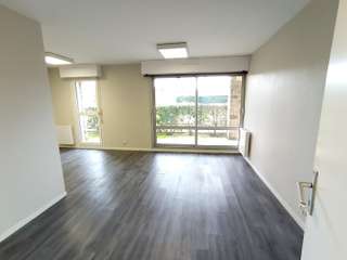 Bureaux et commerces 2 pièces