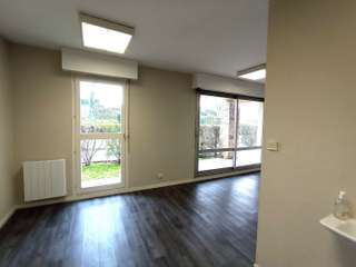 Bureaux et commerces 2 pièces