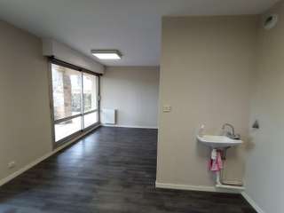 Bureaux et commerces 2 pièces