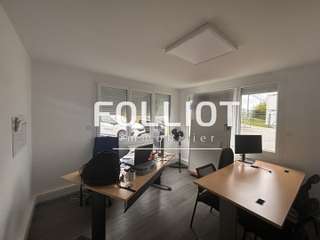 Bureaux et commerces 4 pièces