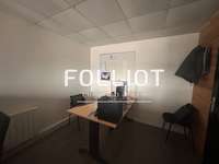Bureaux et commerces 4 pièces