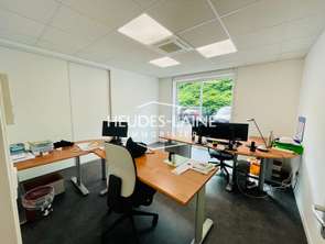 Location Bureaux et commerces 136 m&sup2;Avranches