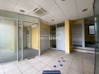 Bureaux et commerces 4 pièces
