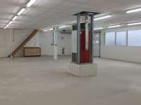 Bureaux et commerces 4 pièces