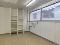Bureaux et commerces 4 pièces