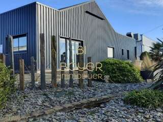 Bureaux et commerces 4 pièces