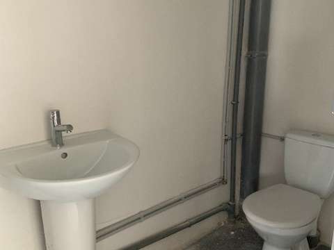 Bureaux et commerces 1 pièce