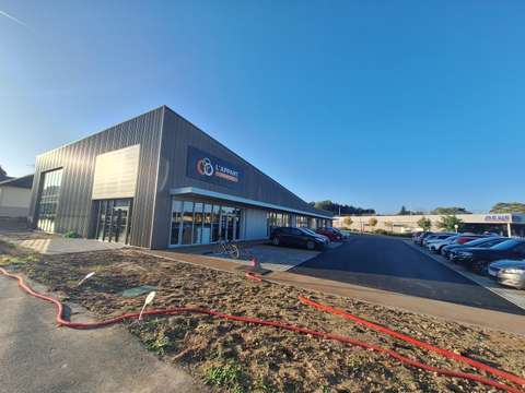 Bureaux et commerces Baugé 49