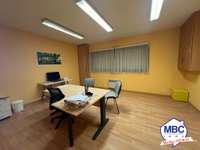 Bureaux et commerces 7 pièces