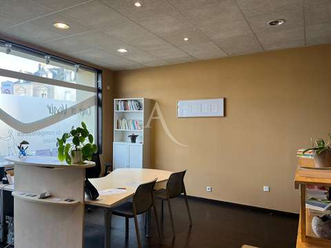 Bureaux et commerces 3 pièces