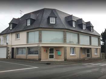 Bureaux et commerces 1 pièce Bégard 22