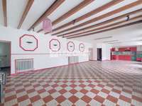 Bureaux et commerces 4 pièces