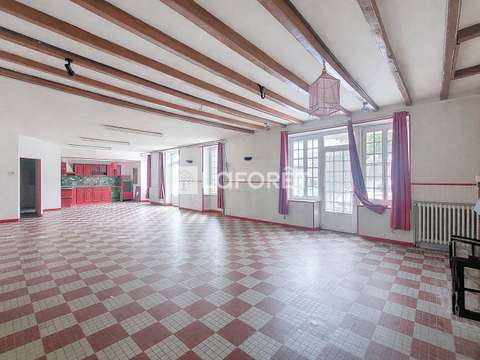 Bureaux et commerces 4 pièces Bureaux et commerces 4 pièces